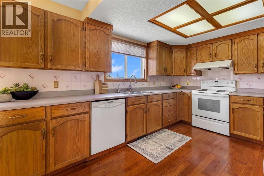 2856 Signal Hill Heights SW — photo 10