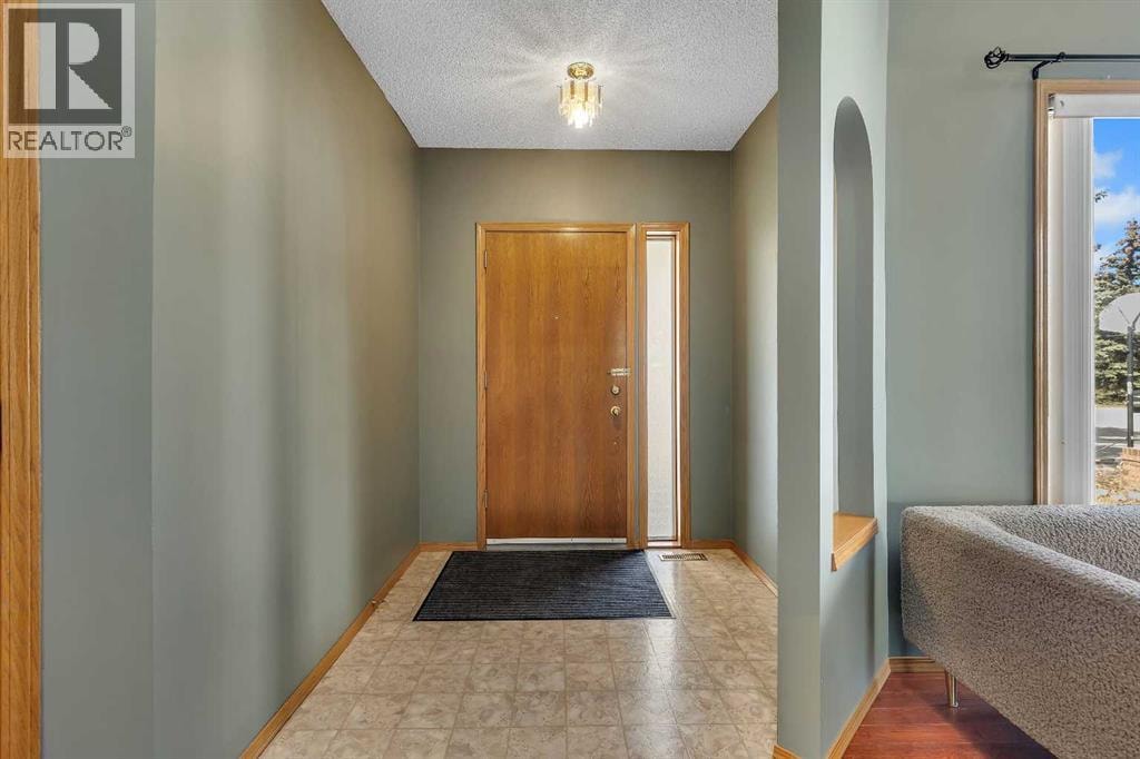 2856 Signal Hill Heights SW — photo 3