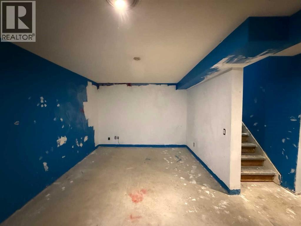 93, 1555 Falconridge Drive — photo 32