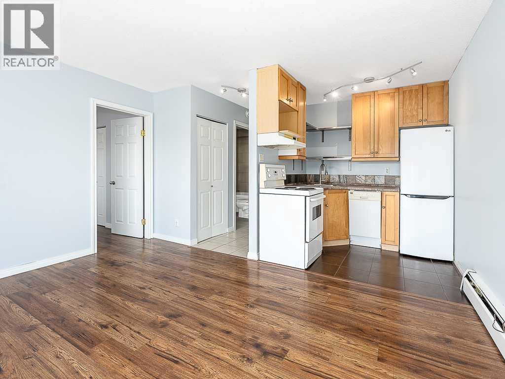 5, 4328 75 Street NW — photo 4
