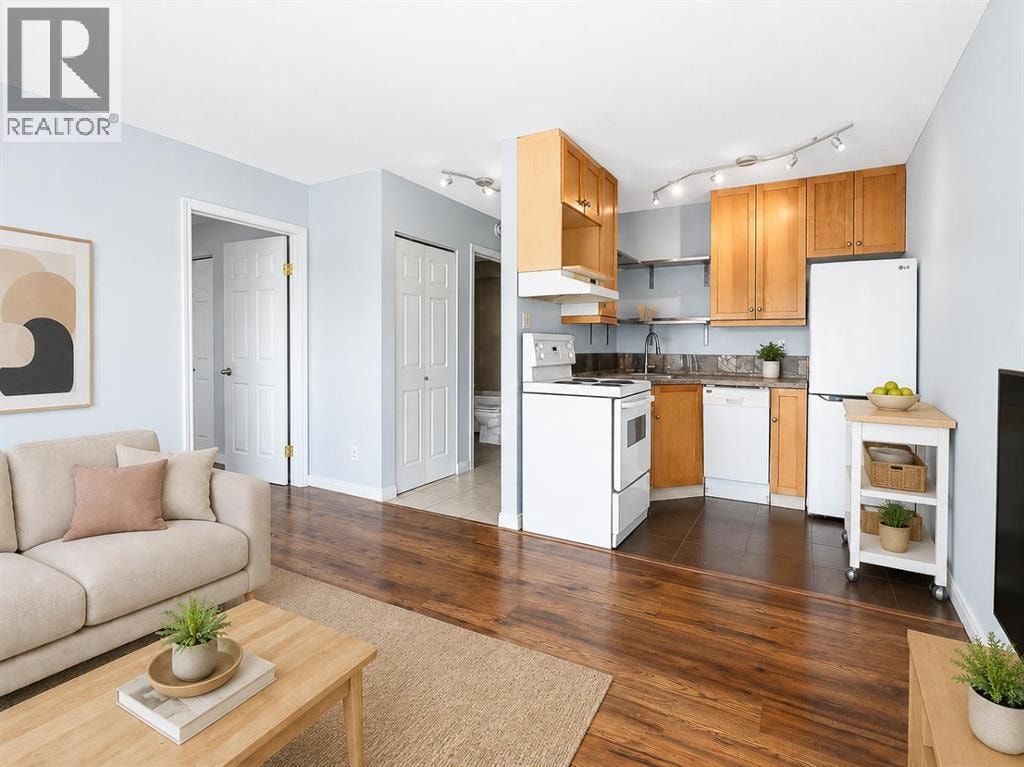 5, 4328 75 Street NW — photo 3