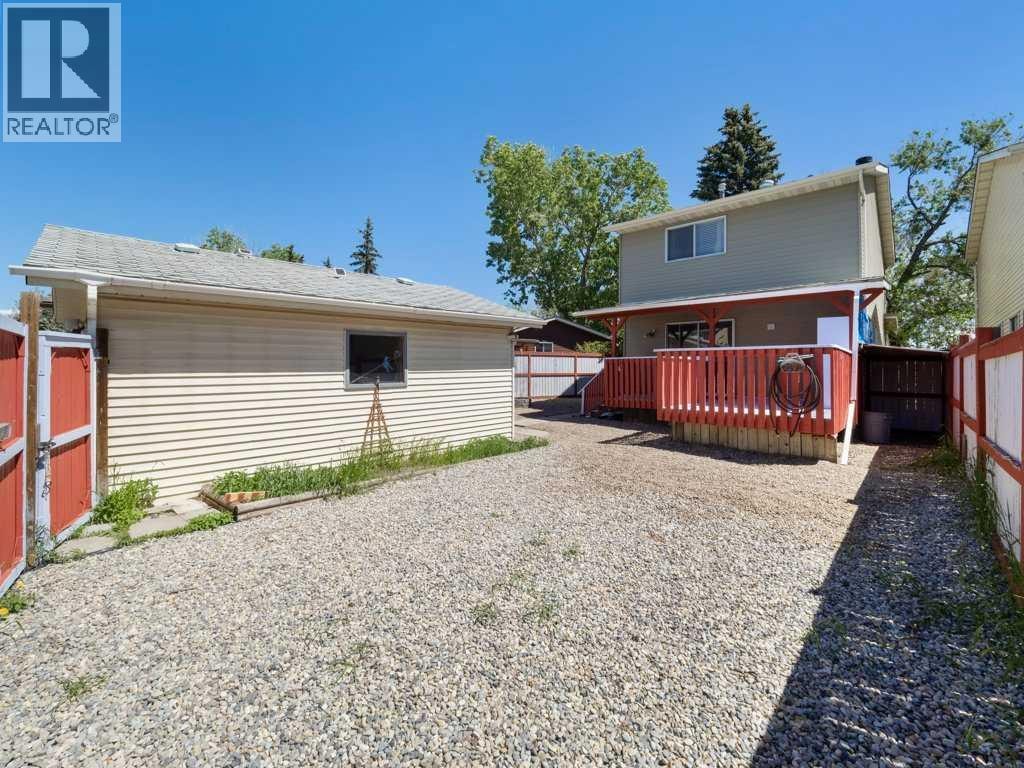 143 Erin Mount Place SE — photo 31