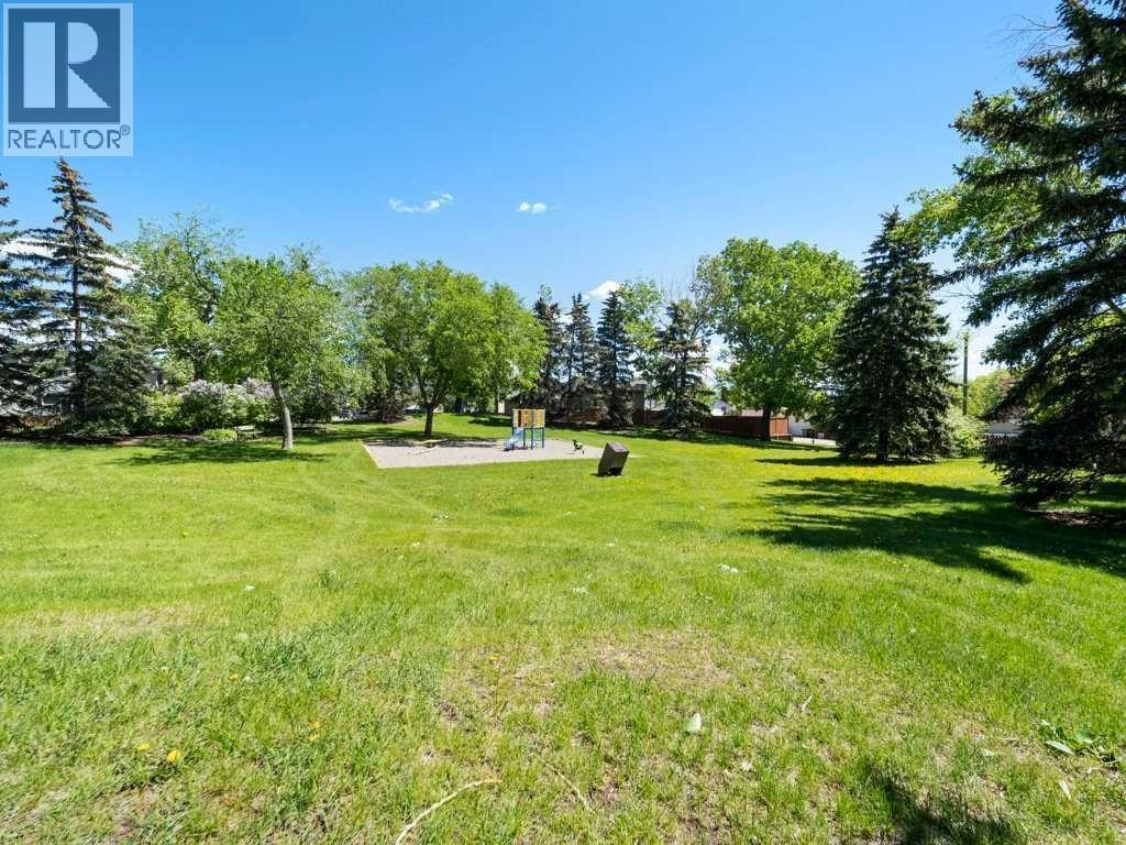 143 Erin Mount Place SE — photo 32