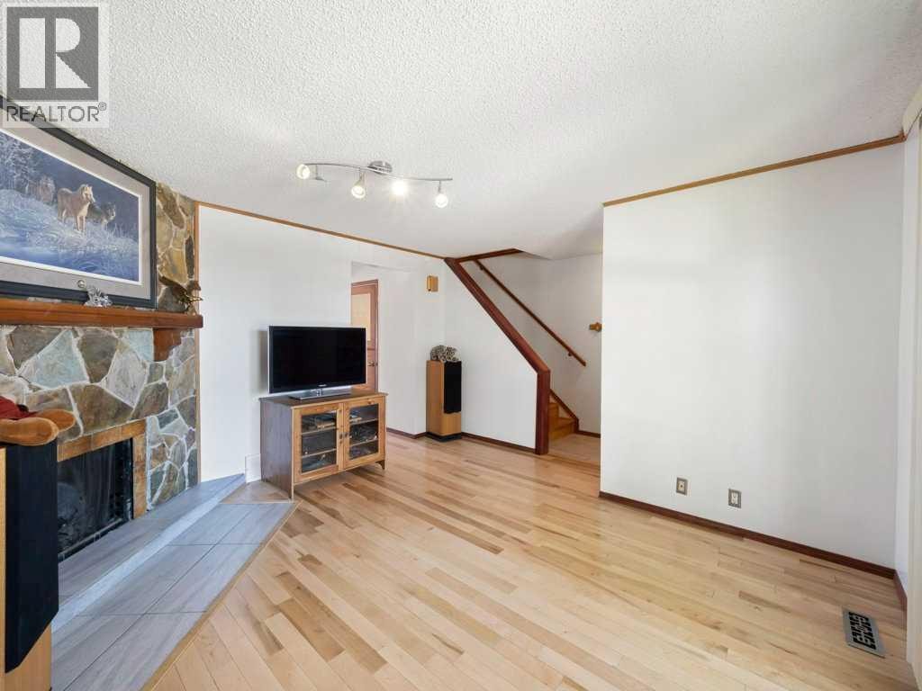 143 Erin Mount Place SE — photo 6