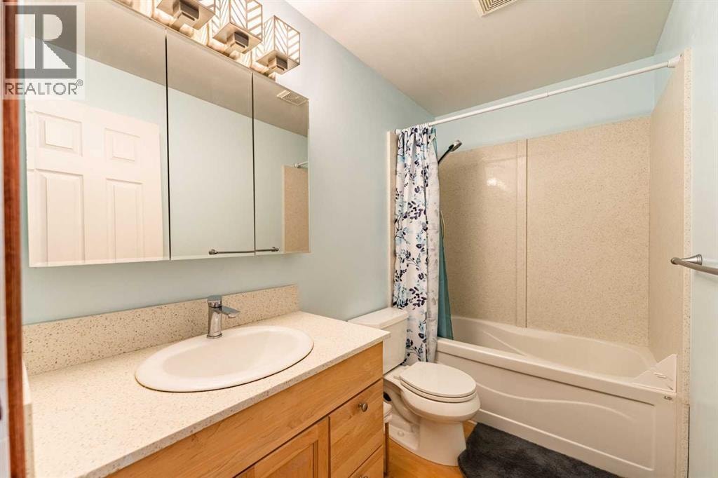 143 Erin Mount Place SE — photo 15