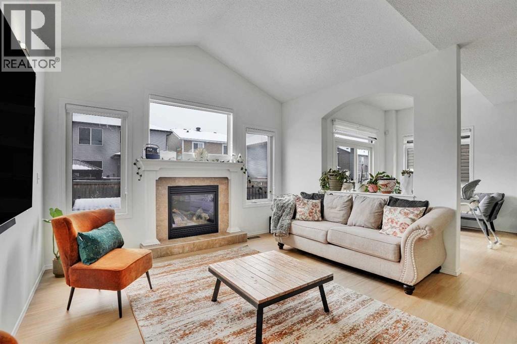 31 Skyview Shores Gardens NE — photo 9