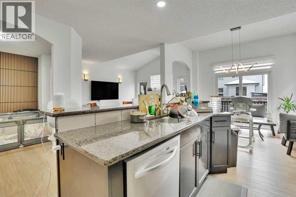 31 Skyview Shores Gardens NE — photo 6
