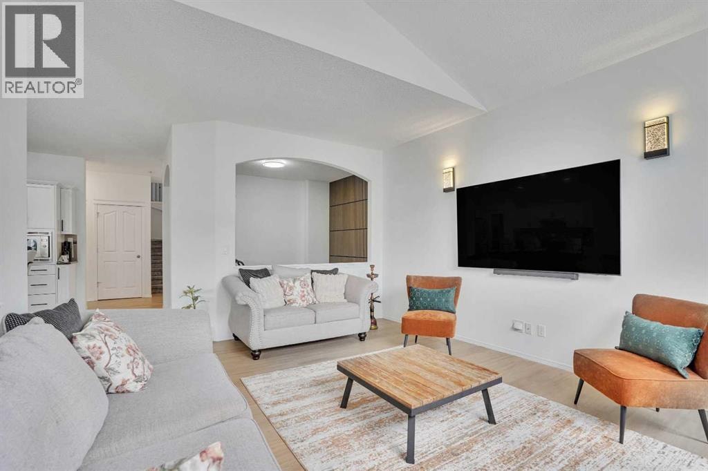 31 Skyview Shores Gardens NE — photo 11