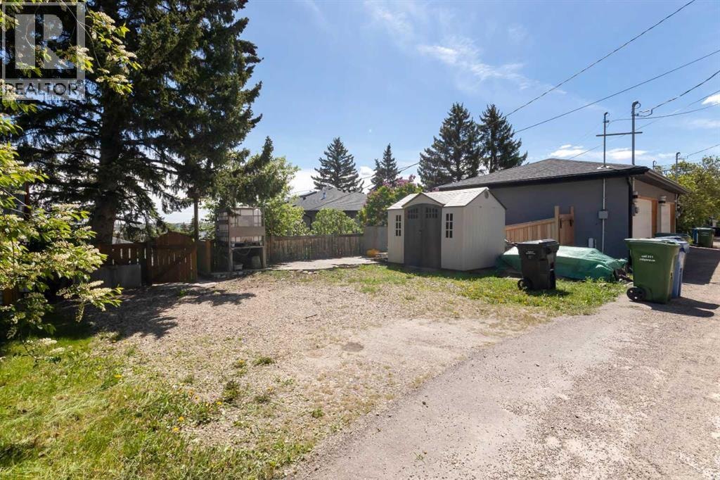 4007 Centre A Street NE — photo 39