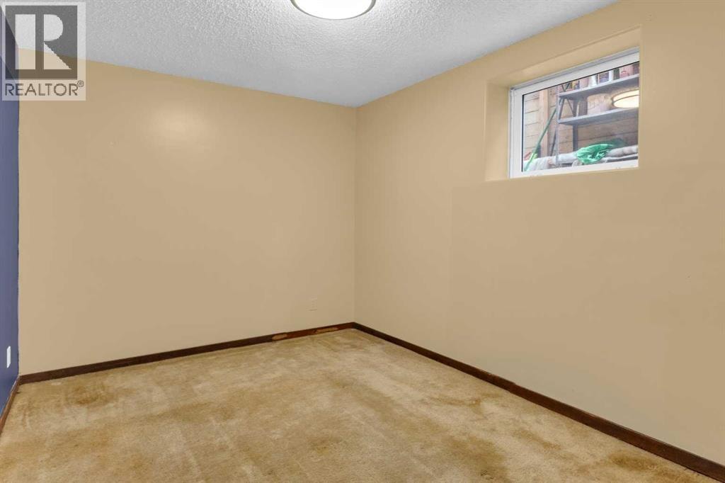 4007 Centre A Street NE — photo 22