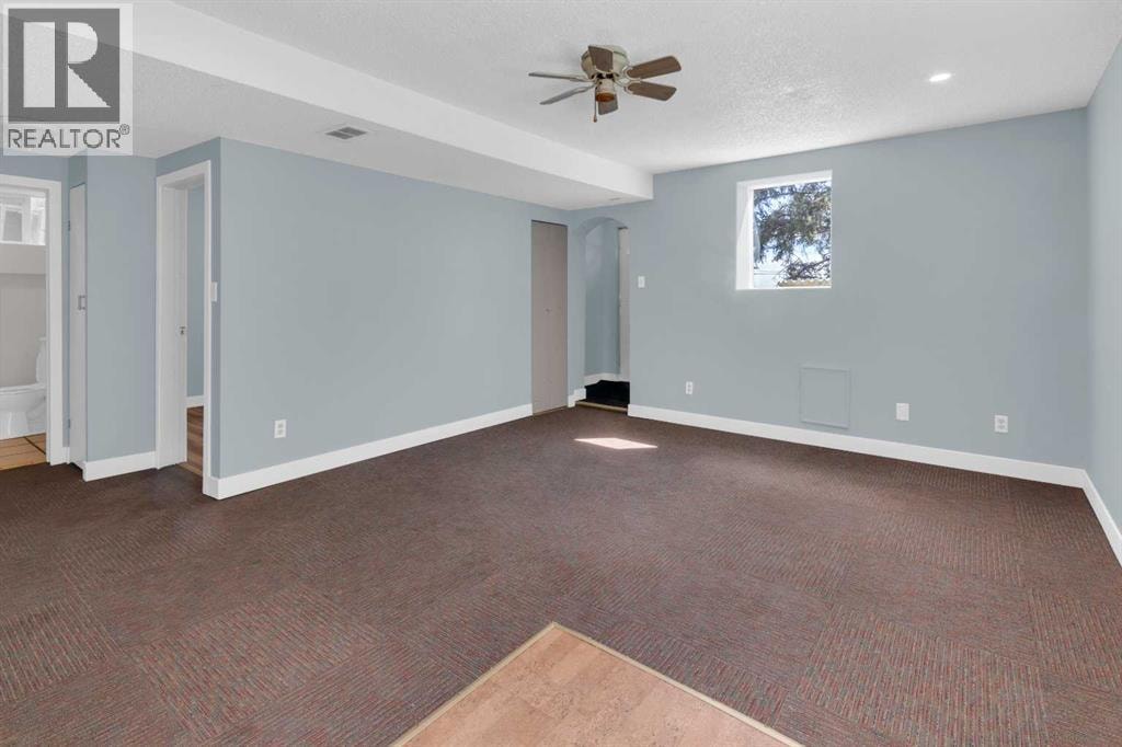 4007 Centre A Street NE — photo 18