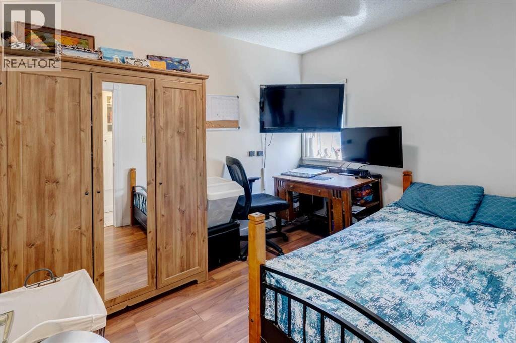 4007 Centre A Street NE — photo 16