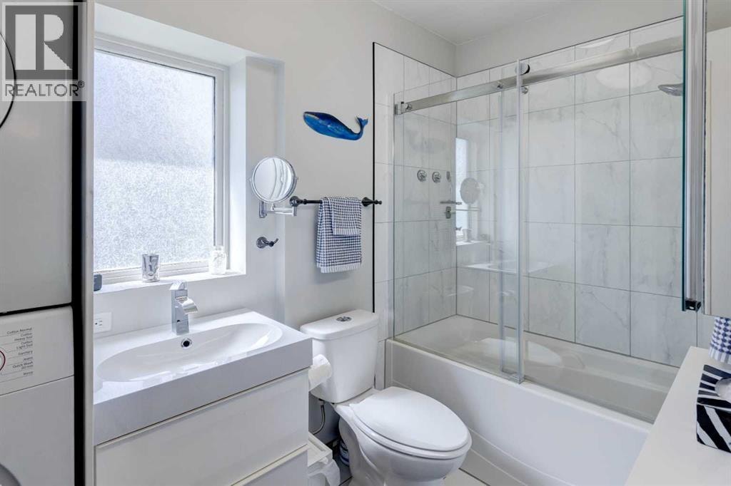 4007 Centre A Street NE — photo 12