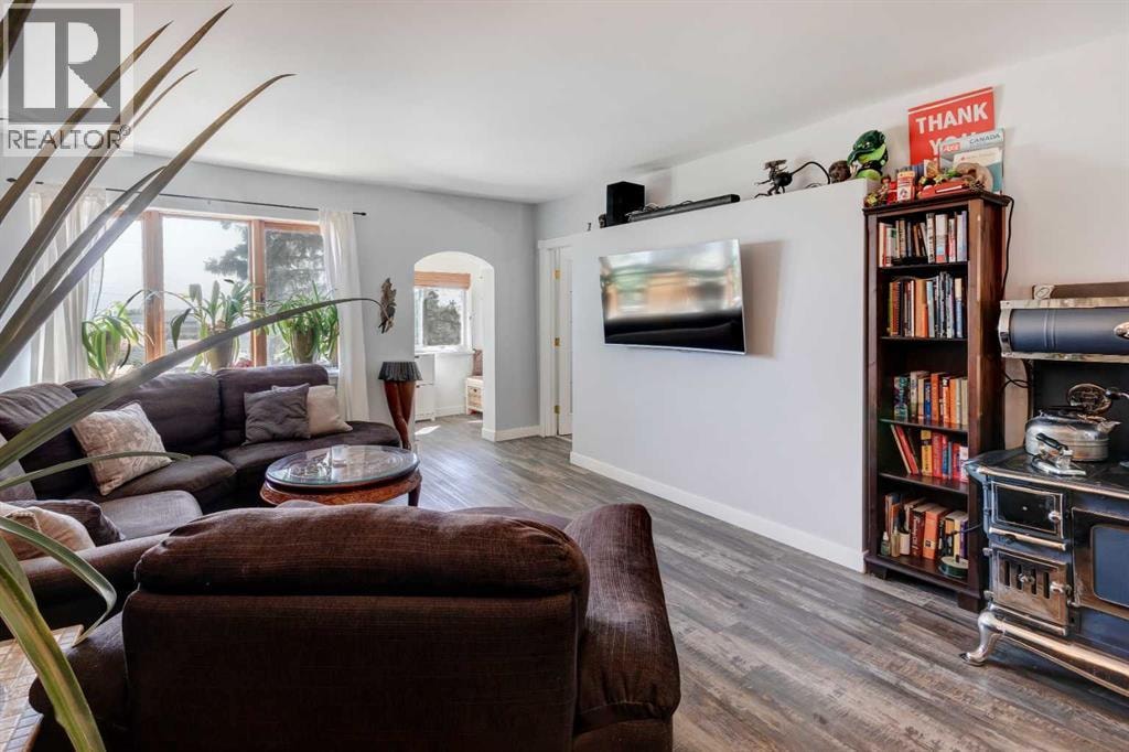 4007 Centre A Street NE — photo 4
