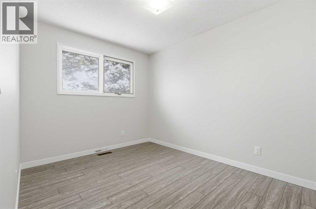 32 Fonda Mews SE — photo 23