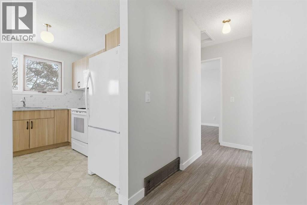 32 Fonda Mews SE — photo 14