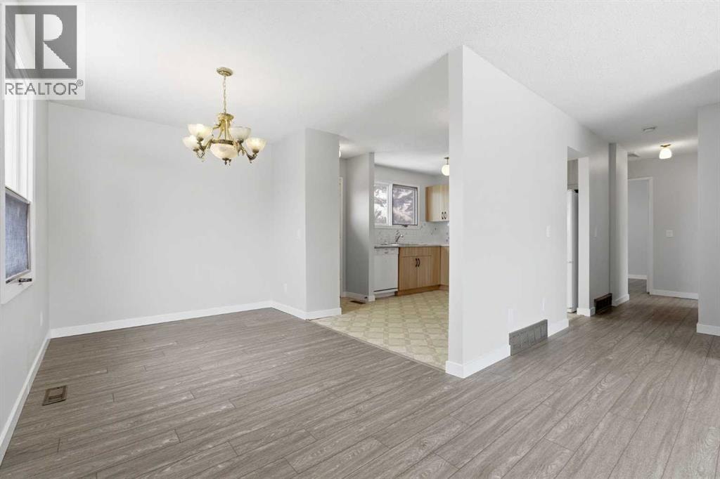 32 Fonda Mews SE — photo 18