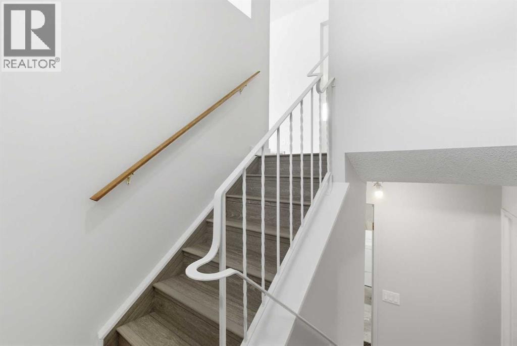 32 Fonda Mews SE — photo 19