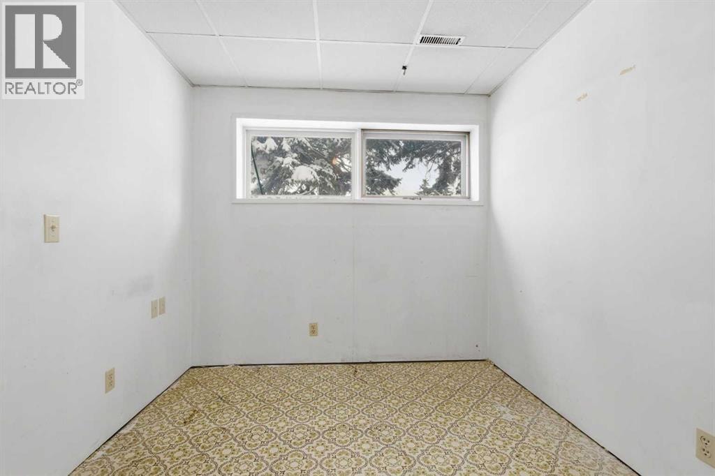32 Fonda Mews SE — photo 36