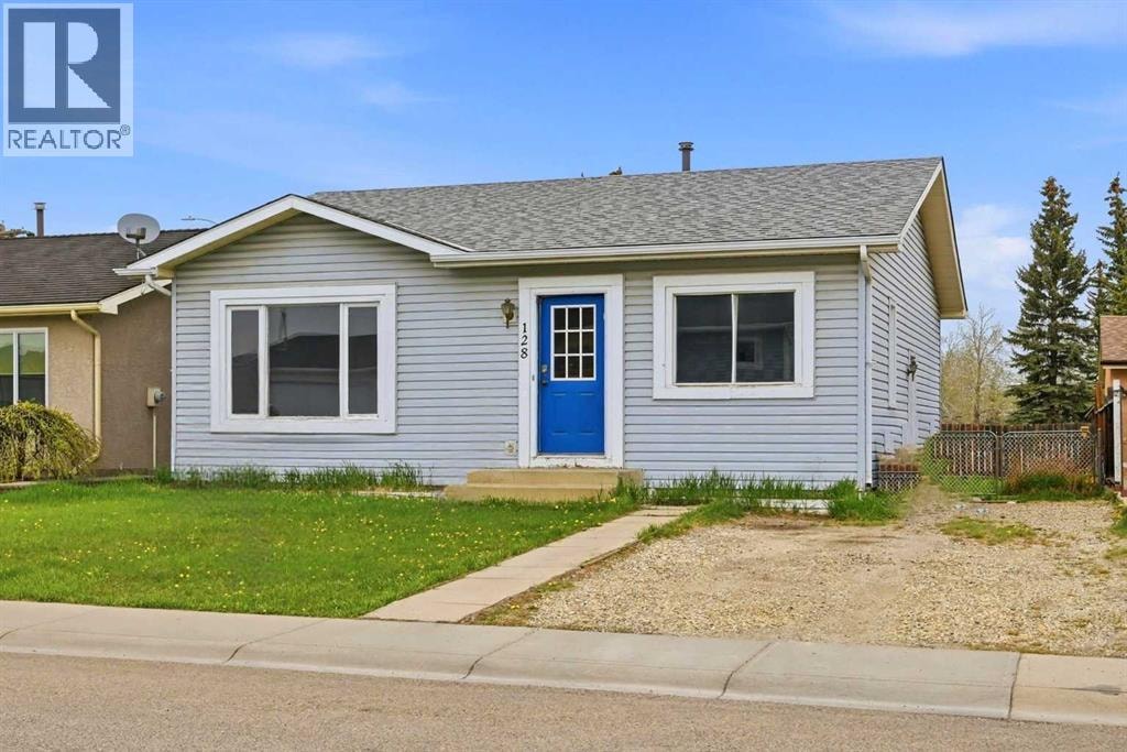 128 Ridgegate Way SW — photo 2