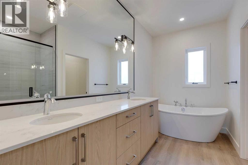 2124 7 Street NW — photo 16