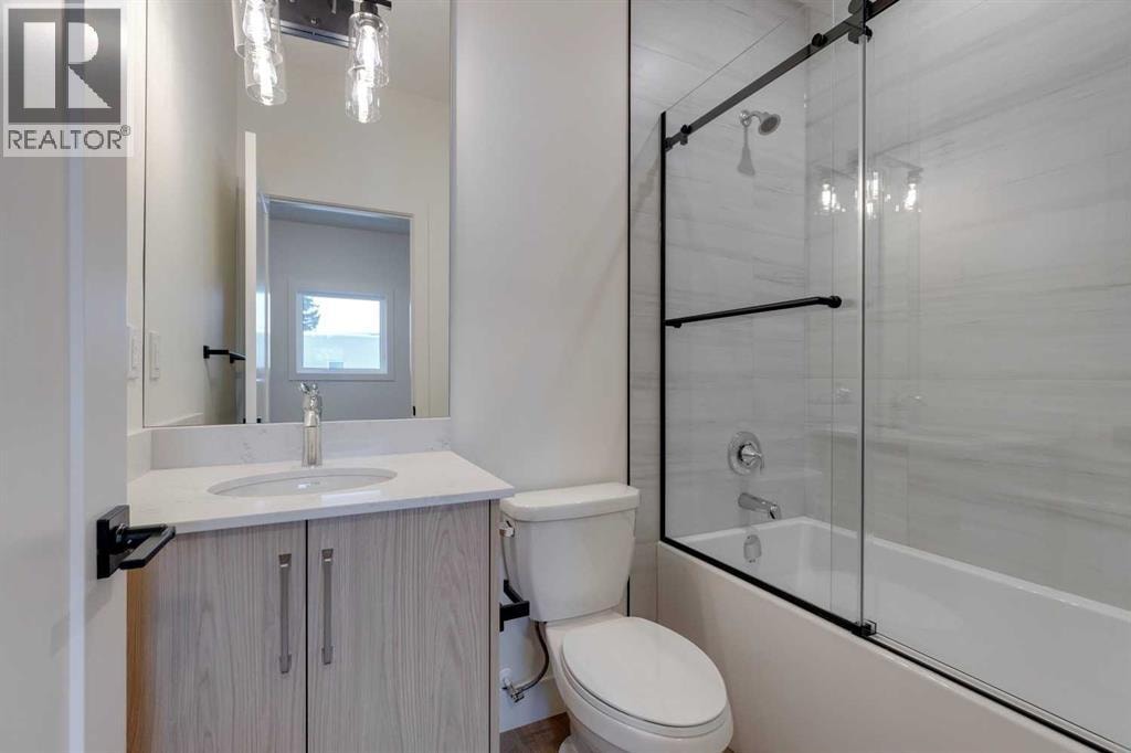 2124 7 Street NW — photo 24