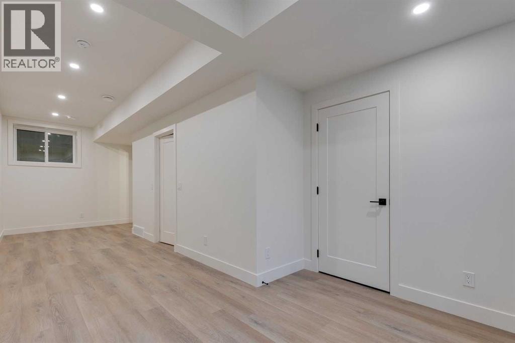2124 7 Street NW — photo 28