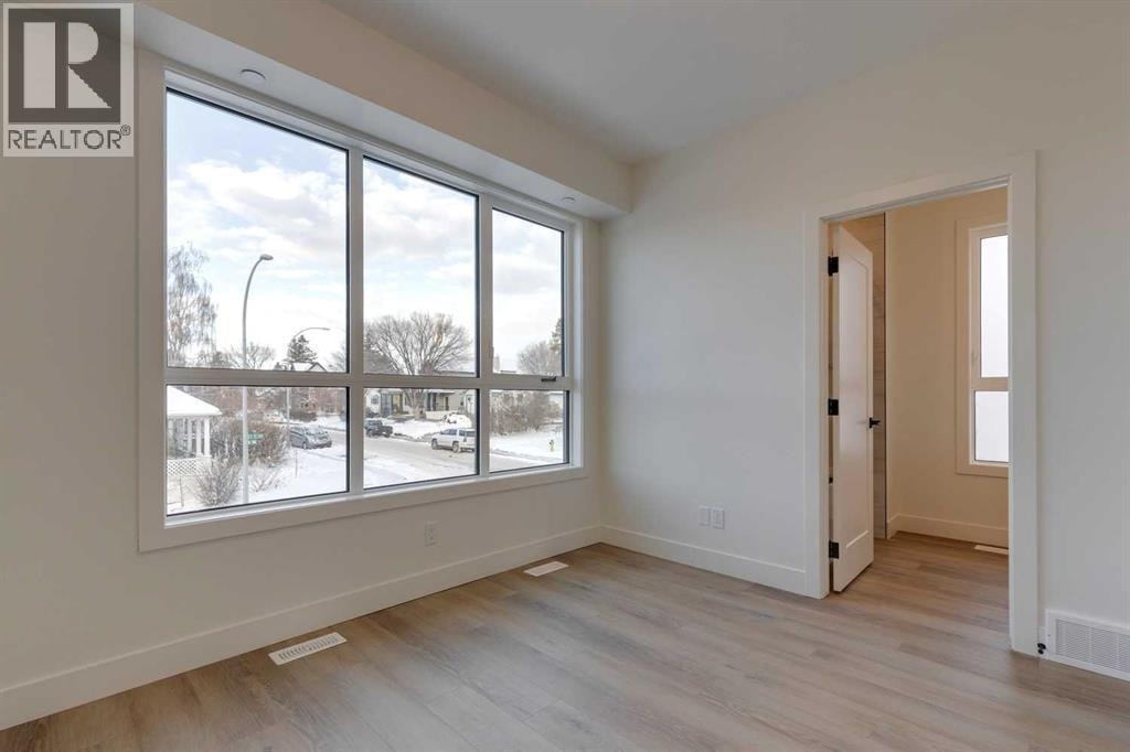741 21 Avenue NW — photo 17