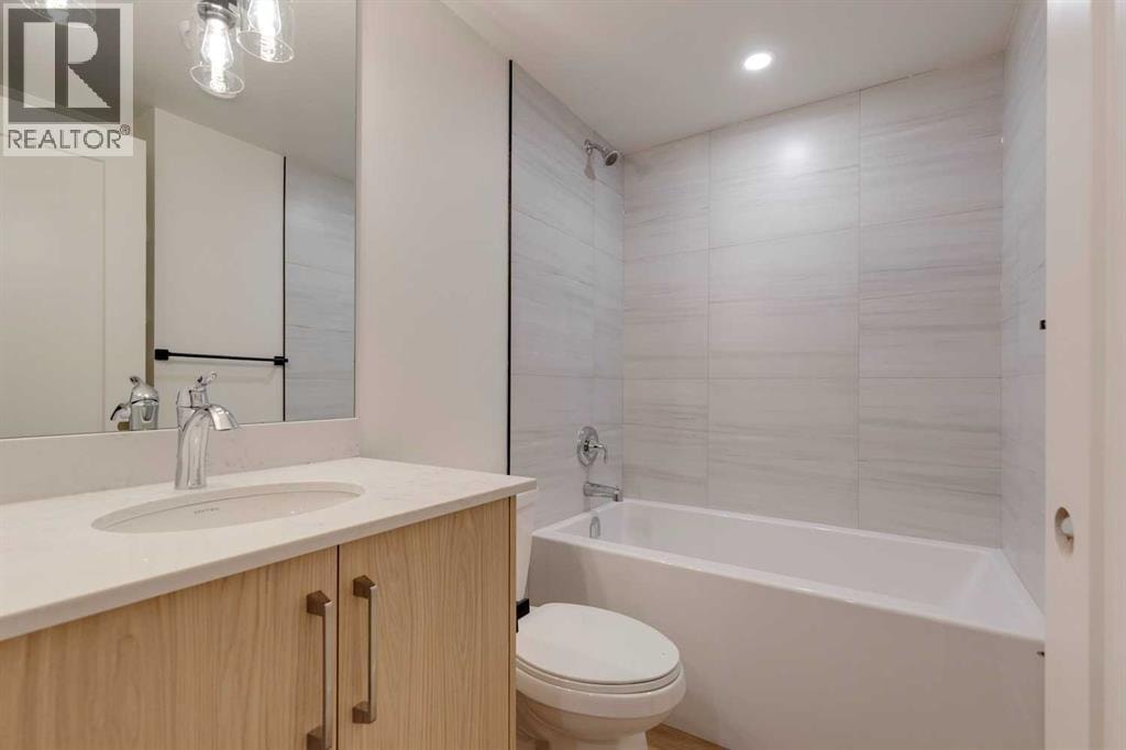 741 21 Avenue NW — photo 27