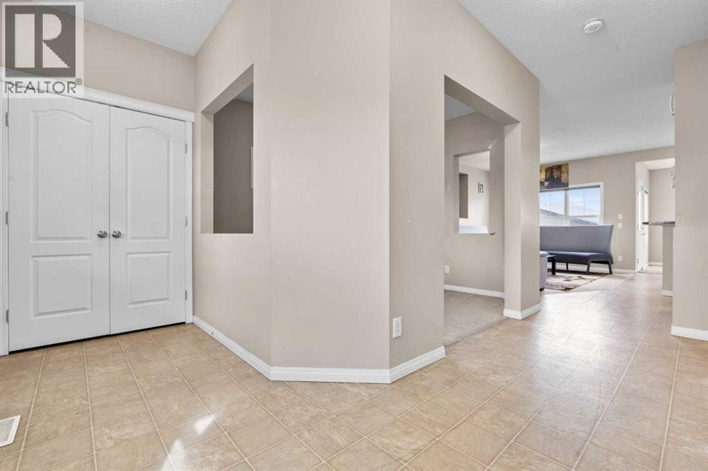 246 Martinwood Place NE — photo 3