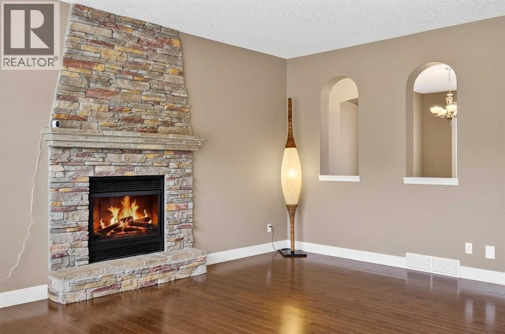 337 Discovery Ridge Boulevard SW — photo 12