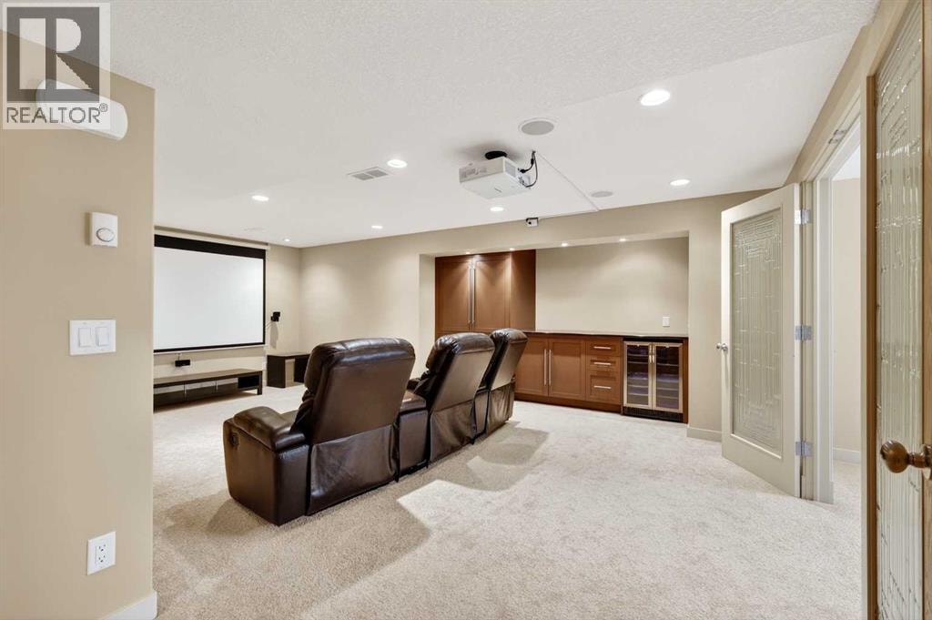 337 Discovery Ridge Boulevard SW — photo 40
