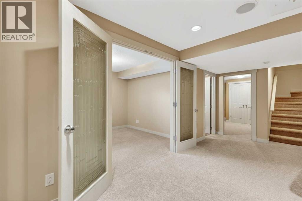 337 Discovery Ridge Boulevard SW — photo 45