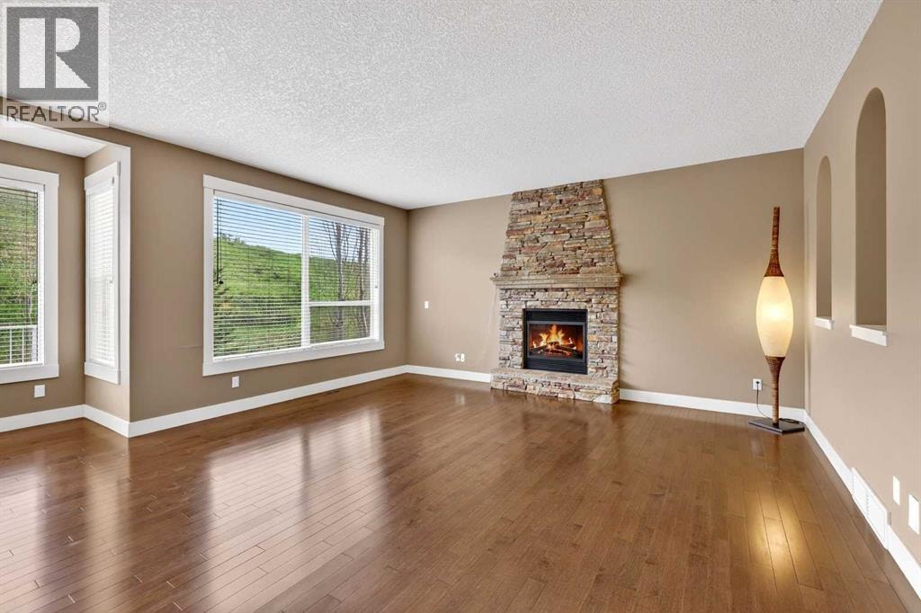 337 Discovery Ridge Boulevard SW — photo 11