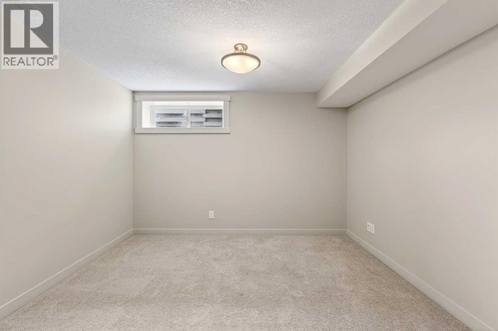 337 Discovery Ridge Boulevard SW — photo 43
