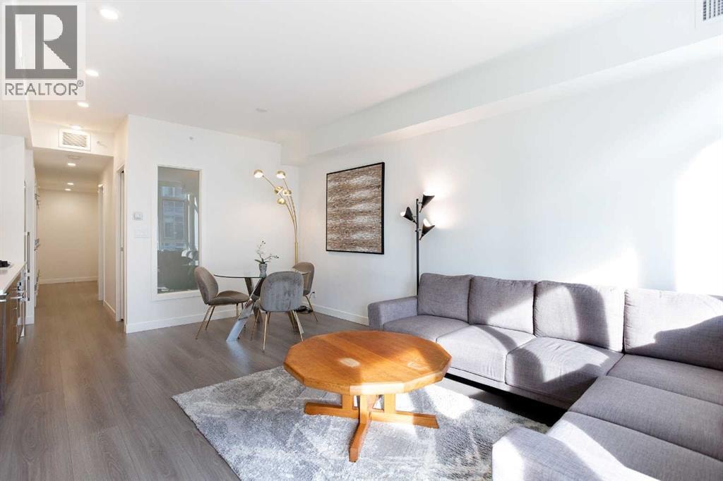 311, 138 Waterfront Court SW — photo 12