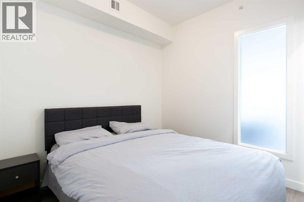 311, 138 Waterfront Court SW — photo 13