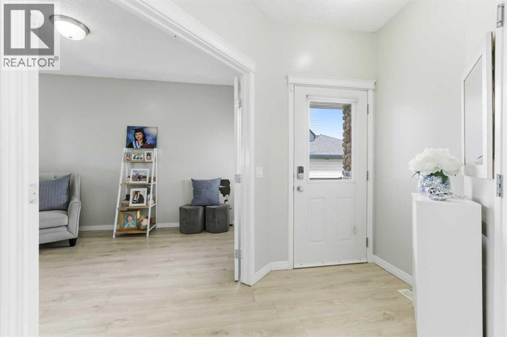 118 Saddletree Close NE — photo 10