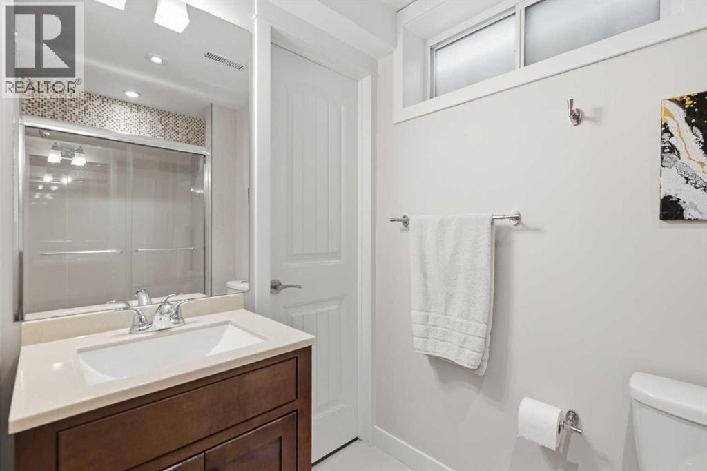 3308 Lakeside Crescent SW — photo 38