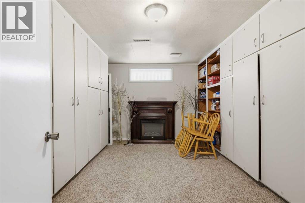 3308 Lakeside Crescent SW — photo 42