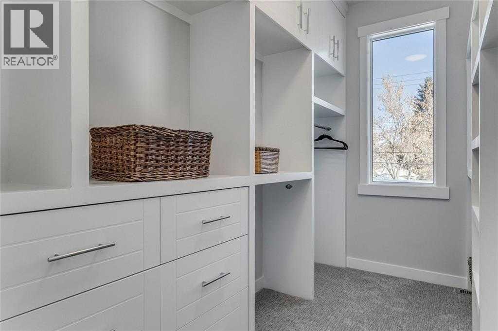 3122 39 Street SW — photo 13