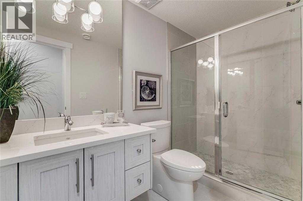 3122 39 Street SW — photo 16