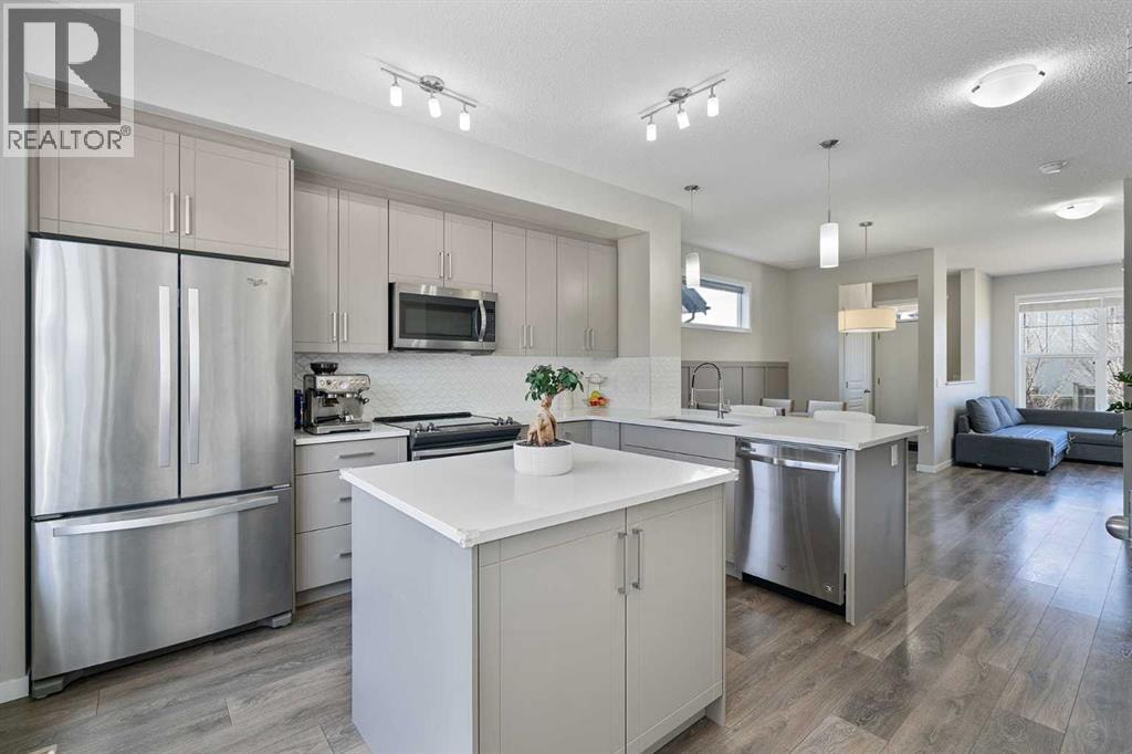 849 Mahogany Boulevard SE — photo 2