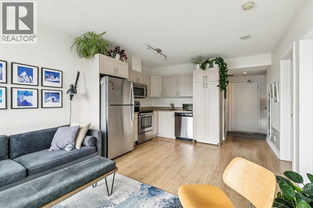 1205, 10 Brentwood Common NW — photo 5