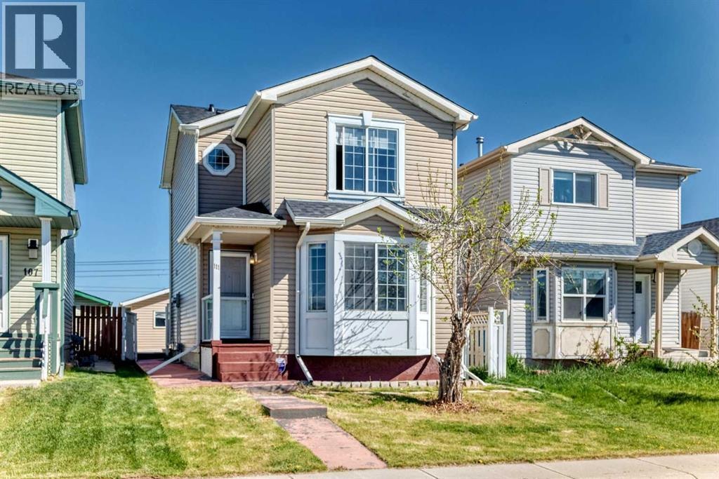 111 Martin Crossing Close NE