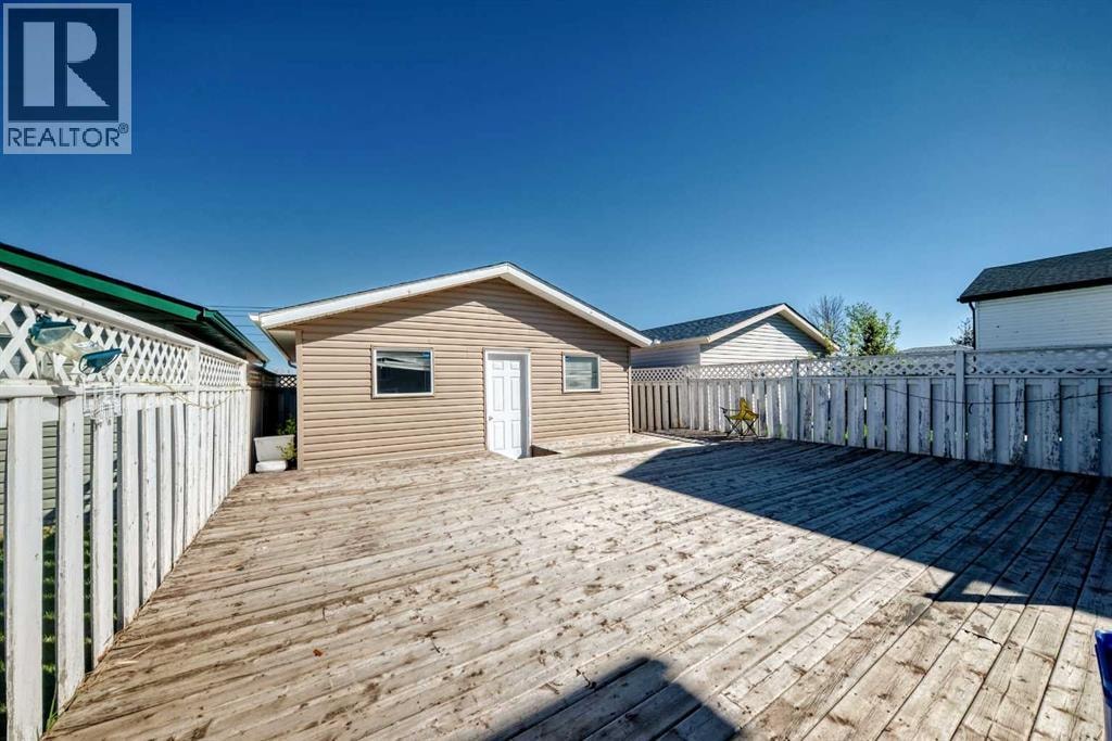 111 Martin Crossing Close NE — photo 31