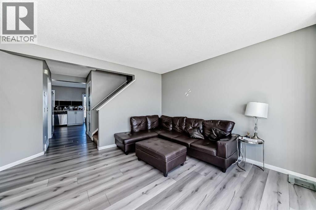 111 Martin Crossing Close NE — photo 5