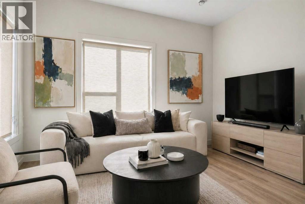 244 Sovereign Common SW — photo 4