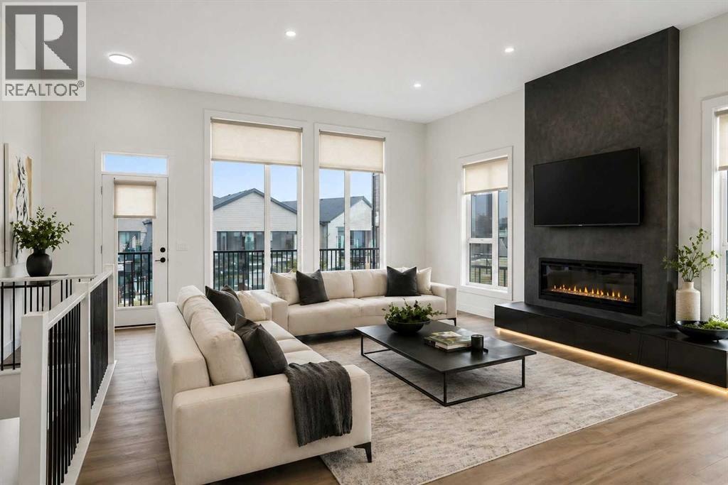 244 Sovereign Common SW — photo 5