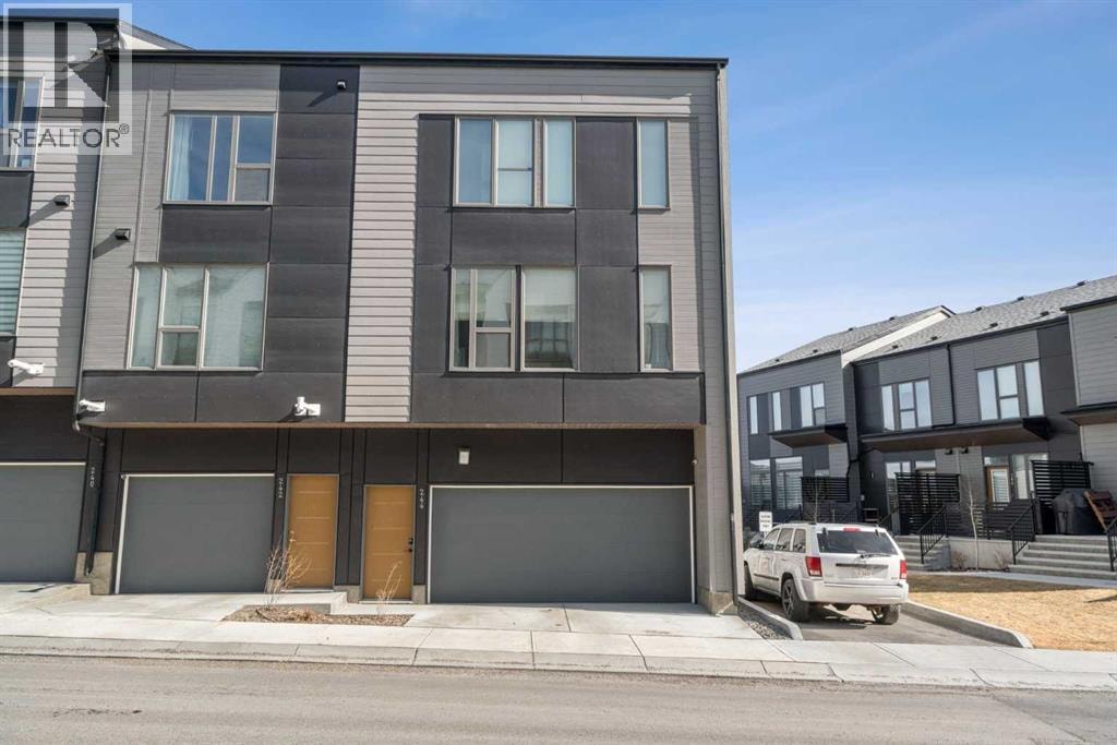 244 Sovereign Common SW — photo 30